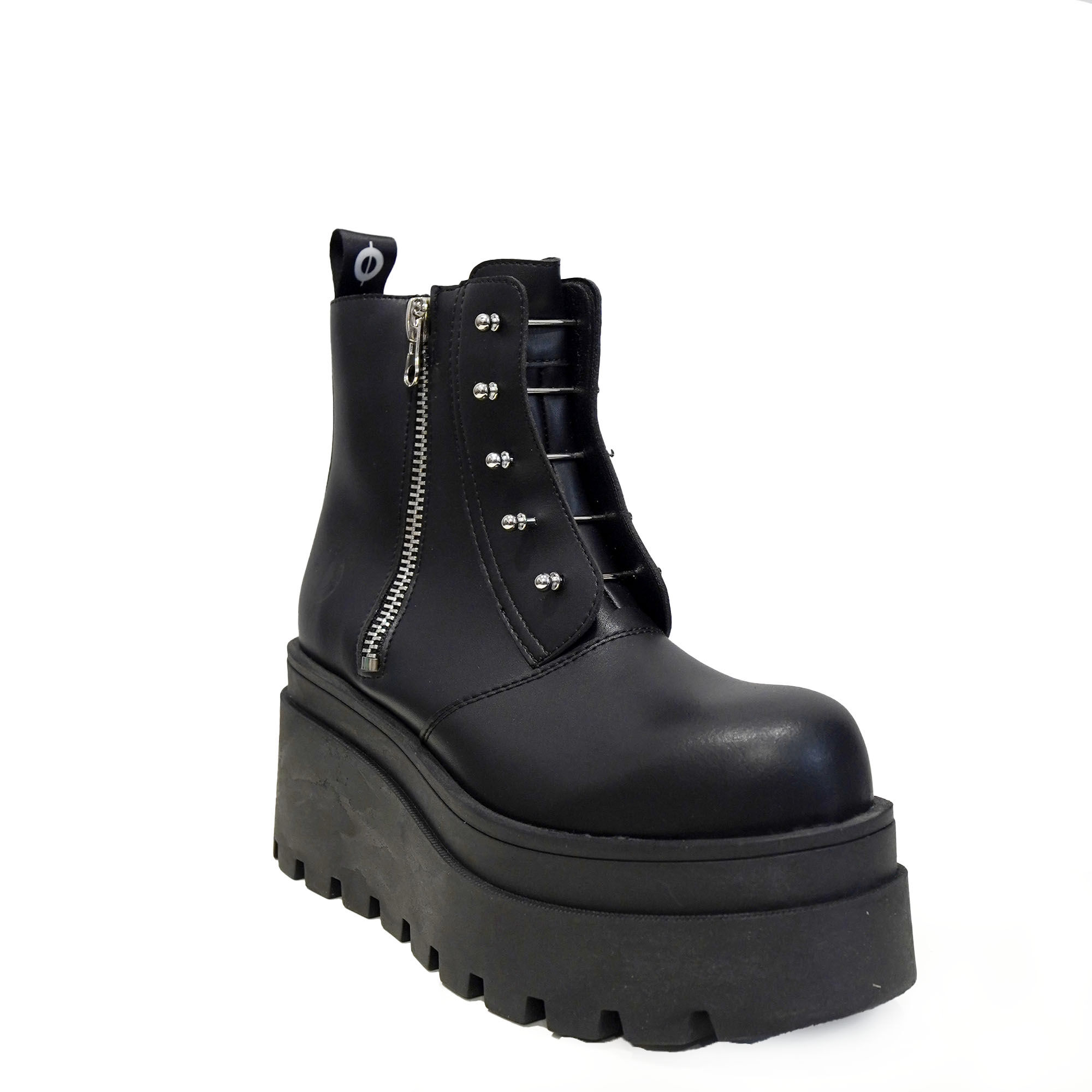 ALTERCORE NERIS VEGAN – Plateau-Schuhe in Schwarz, Stiefel, Lackleder, Stiefel mit Nieten, Plateau-Sohle, Schwarz