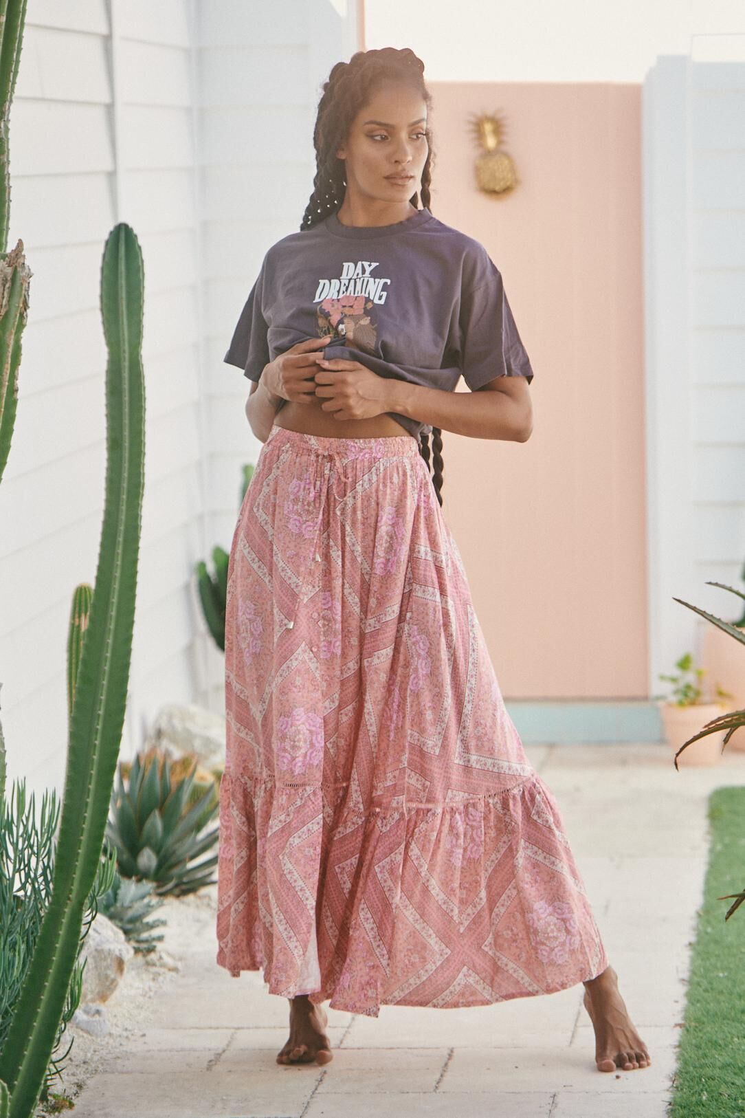 JAASE Afrodita Print Maxirock Rosa für Damen – Stilvoll und Trendy -  XS, Strandmode, Kleidung, Ärmel, Person, Rock, Strandmode, Kleidung, Ärmel, Person, Rock, Strandmode, Kleidung, Ärmel, Person, Rock, Strandmode, Kleidung, Ärmel, Person, Rock, Strandmod