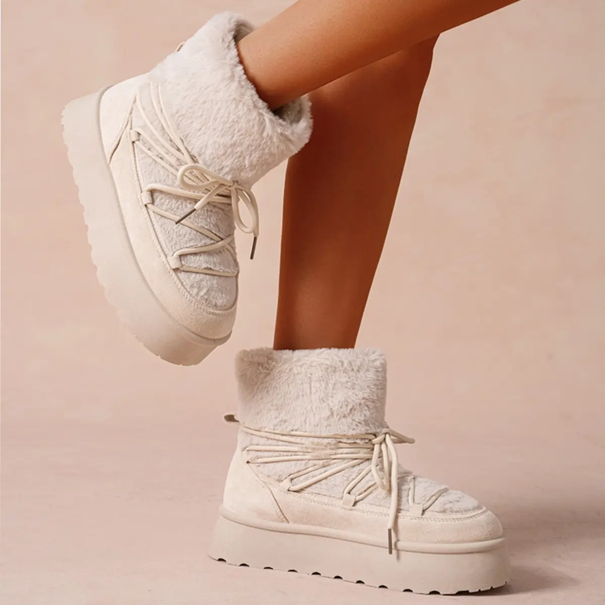 PeachyBoots Flauschige Winter Booties Beige 41