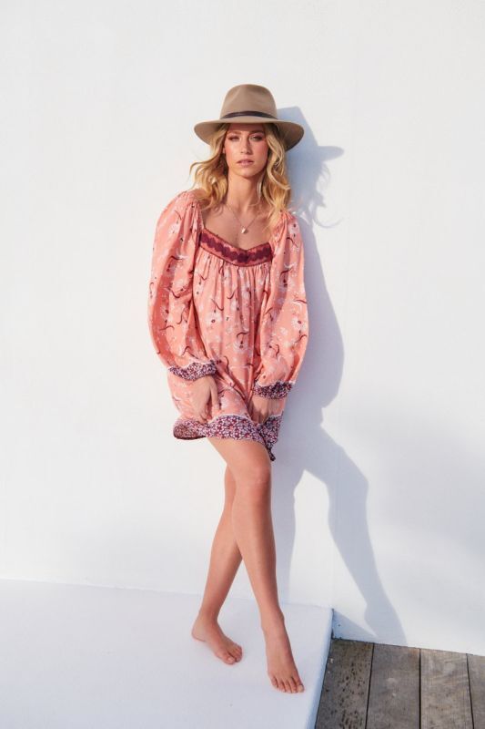 JAASE Christy Nevah Minikleid in Lachs – Sommerliches Modehighlight 2023 -  L, Strandmode, Hut, Erwachsener, Person, Frau, Strandmode, Hut, Erwachsener, Person, Frau, Strandmode, Hut, Erwachsener, Person, Frau, Strandmode, Hut, Erwachsener, Person, Frau, 