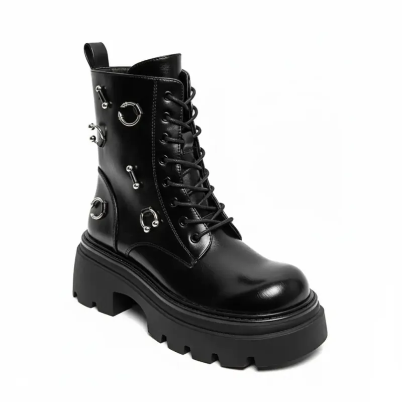 PeachyBoots PUNK-425 Urban Boots für Frauen – Vegan, Schwarz, Punk Applikationen, Plateau & Blockabsatz 41