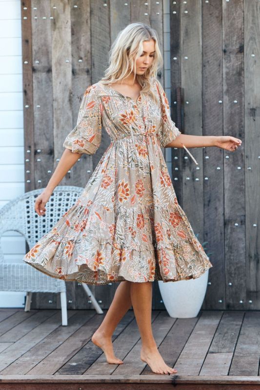 JAASE Fallon Olly Midikleid Orange – Trendiges Kleid für Damen -  XS, Kleid, Strandkleidung, Erwachsene, Person, Frau, Kleid, Strandkleidung, Erwachsene, Person, Frau, Kleid, Strandkleidung, Erwachsene, Person, Frau, Kleid, Strandkleidung, Erwachsene, Per