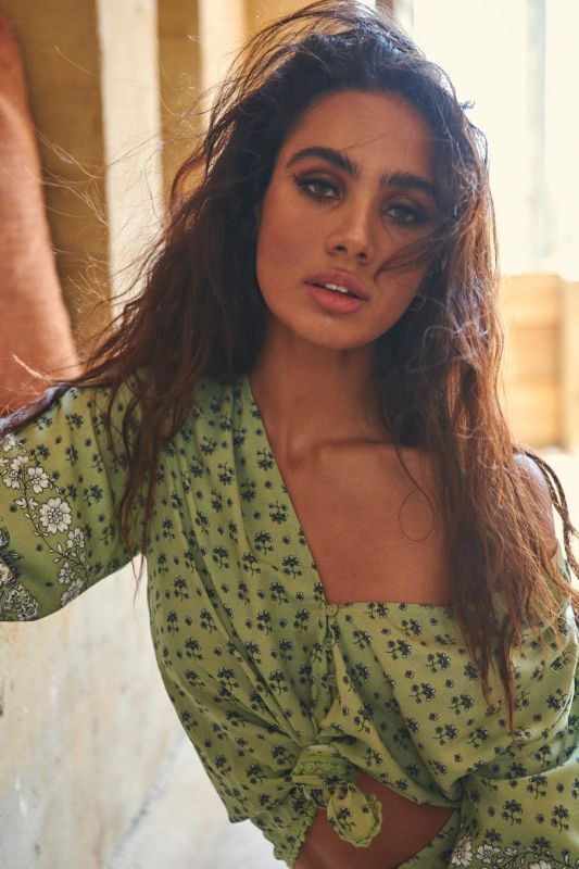 JAASE Ella Print Marlyn Top Grün – Leichtes Damenoberteil für jeden Anlass -  XS, Gesicht, Kopf, Person, Lächeln, Frau, Gesicht, Kopf, Person, Lächeln, Frau, Gesicht, Kopf, Person, Lächeln, Frau, Gesicht, Kopf, Person, Lächeln, Frau, Gesicht, Kopf, Person